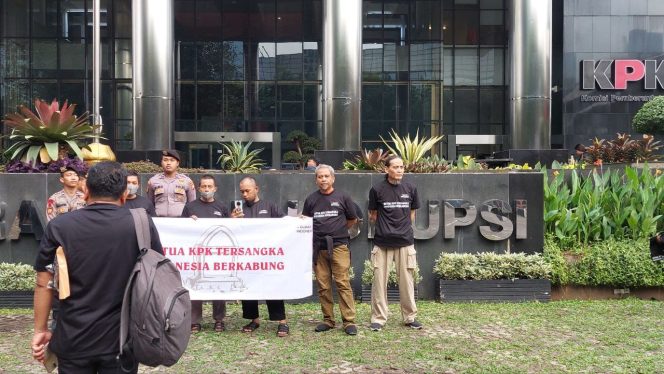 
					GeRAK : Pemberantasan Korupsi Kembali ke Titik Nol