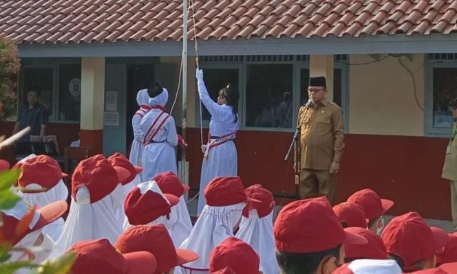 
					Jadi Pembina Upacara di SDN Beji 6, Ketua DPRD Depok Ingatkan Siswa Terus Semangat Belajar