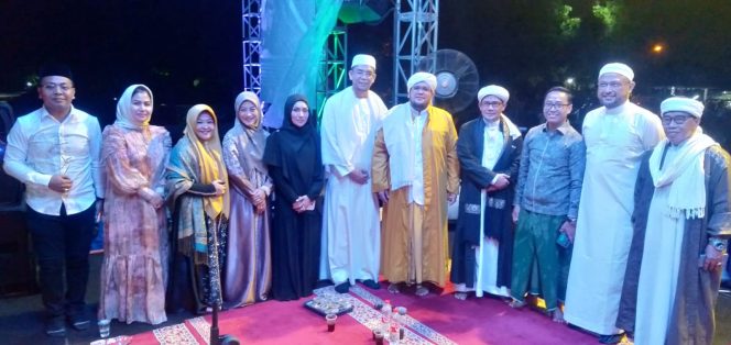 
					Cut Afrida Yani Menggelar Sukmajaya Bershalawat dan Santunan 130 Yatim