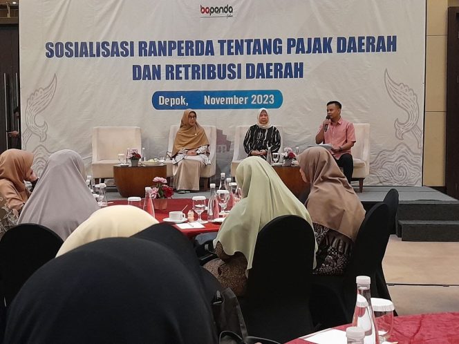 
					Jadi Narasumber Sosialisasi Pajak Daerah, Iin Nur Fatinah : Sumber Pendanaan Kepentingan Masyarakat