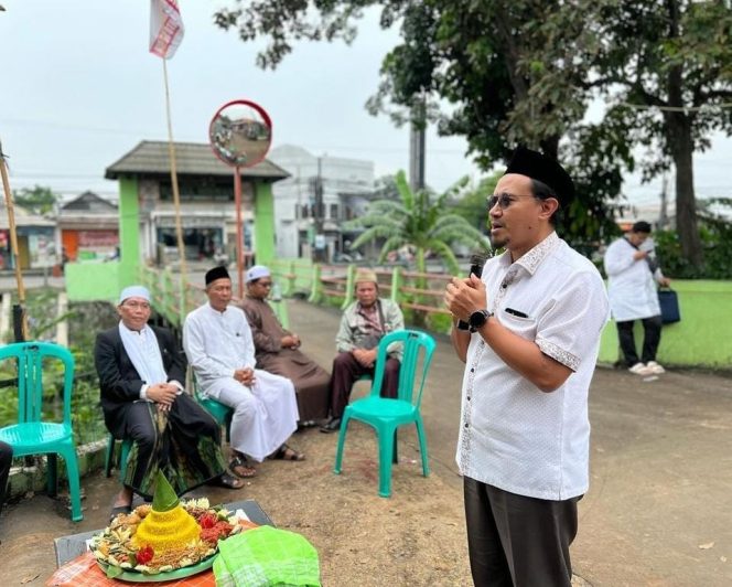 
					Anggota DPRD Depok Ade Firmansyah Hadiri Syukuran Penurapan Jembatan Baitul Hikmah Cilangkap