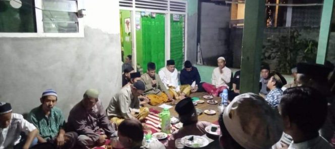 
					Khairulloh Ahyari Hadiri Undangan Pengajian Rutin Lingkungan RT 01 RW 06 Pengasinan