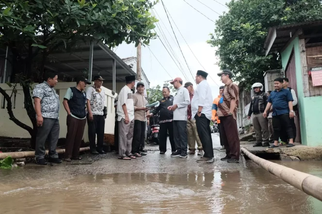 
					Wali Kota Depok Tinjau Jembatan Amblas di RW 03 Bojongsari