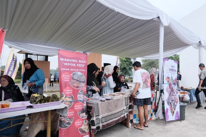 
					Puluhan UMKM Ramaikan Festival Ramadhan Duren Seribu