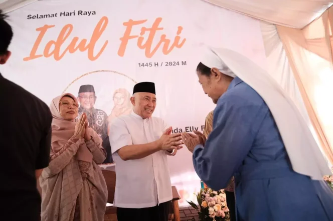 
					Wali Kota Depok Gelar Open House, Banyak Tokoh Lintas Agama Berkunjung