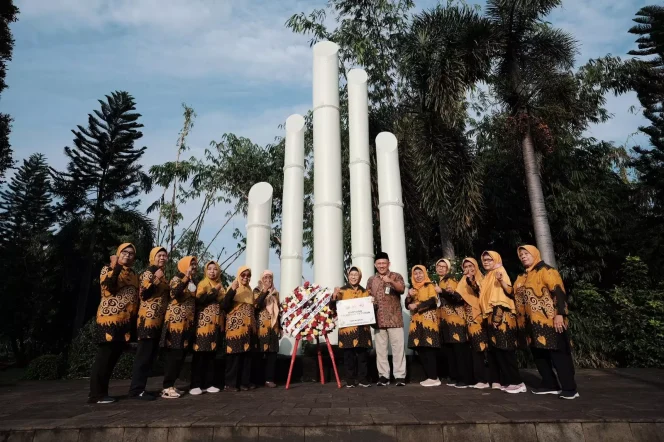 
					Peringati Hari Jadi ke-25 Depokz BAZNAS Serahkan Bantuan Kepada Keluarga Veteran