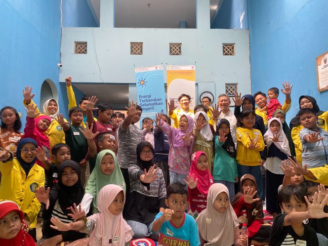 
					Edukasi Energi Terbarukan: Teknik Kimia UI Menginspirasi Generasi Muda Melalui Pembelajaran Aktif dan Aplikatif