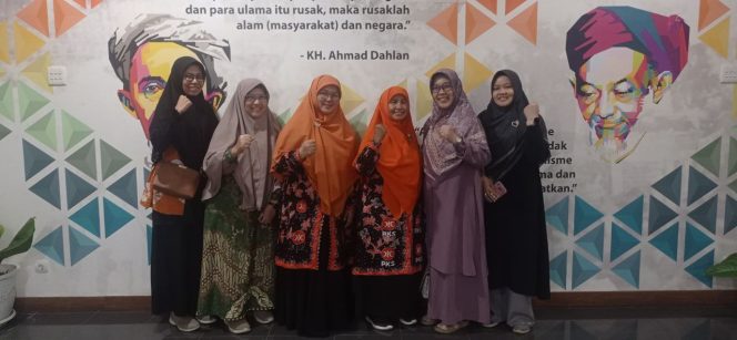 
					Gelar Studi Banding, Iin Nur Fatinah Terima Kunjungan BPKK PKS Deli Serdang ke Depok