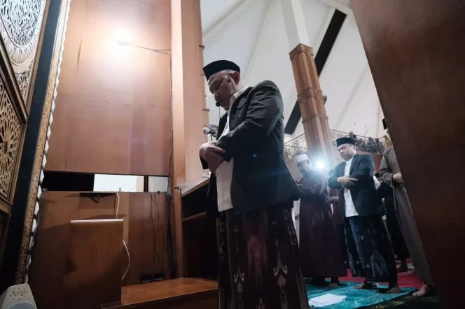 
					Pemkot Depok Gelar Salat Iduladha di Masjid Balai Kota