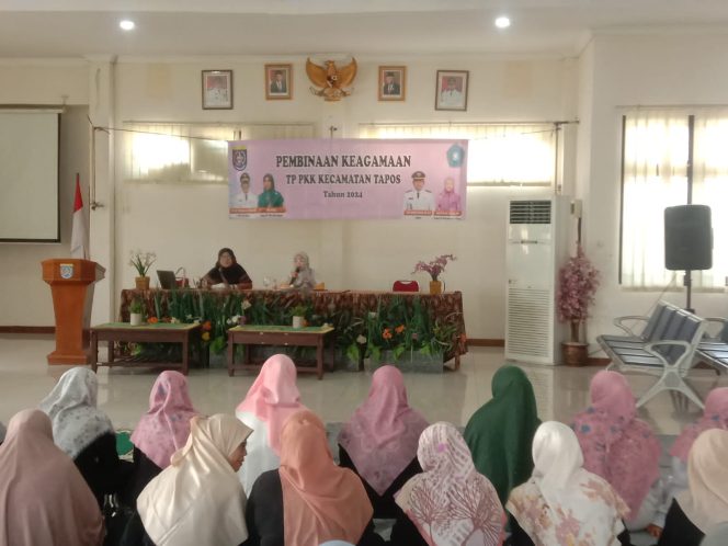 
					PKK Kecamatan Tapos Tingkatkan Pembinaan Spiritual dengan Gelar Pengajian Bulanan