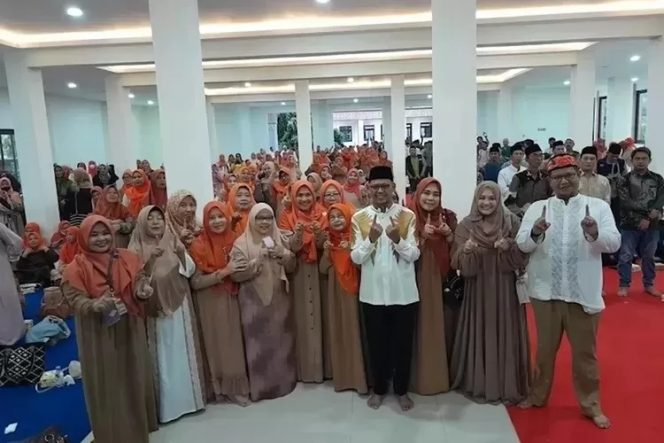 
					Ratusan Relawan Siap Deklarasikan Dukungan untuk Imam Budi Hartono dan Ririn Farabi Arafiq di Sawangan