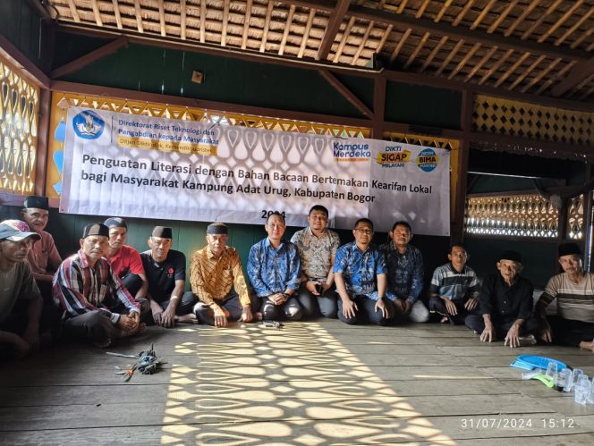 
					PELATIHAN PENULISAN BUKU LITERASI BUDAYA PADA UPACARA KAMPUNG ADAT URUG KABUPATEN BOGOR