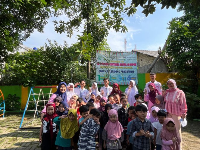 
					Kreativitas dan Sains di TK ABA 16 Meruyung: Pengabdian Masyarakat oleh Siswa SMA Muhammadiyah 4 Depok