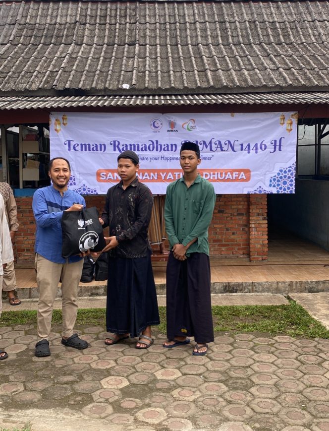 
					Biman Foundation berikan 85 Bingkisan dan Buka Puasa Bersama Pesantren Penghafal Quran Nahwa Nur Bojonggede