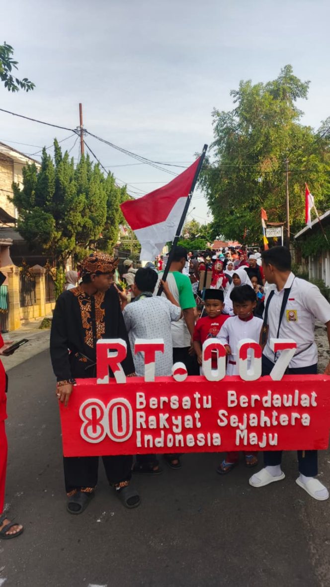 
					Warga Mekarjaya Depok Gelar Karnaval Meriah Sambut HUT ke-80 RI