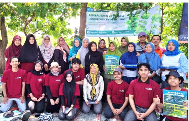 
					UPN Veteran Jakarta Revitalisasi Pertanian Hidroponik di Desa Cumi: Dorong Kemandirian Ekonomi dan Ketahanan Pangan