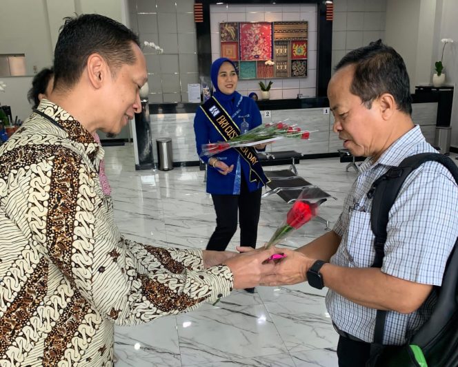 
					Hari Pelanggan Nasional 2025, BRI BO Bekasi Harapan Indah Berikan Pelayanan Ekstra