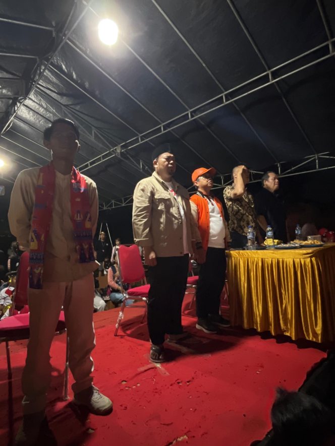 
					Ubaidilah Puji Kreativitas Anak Karang Taruna Orbit 07 dalan acara Hari Puncak Kemerdekaan RI ke-80 di Lingkungan RW 07 Meruyung