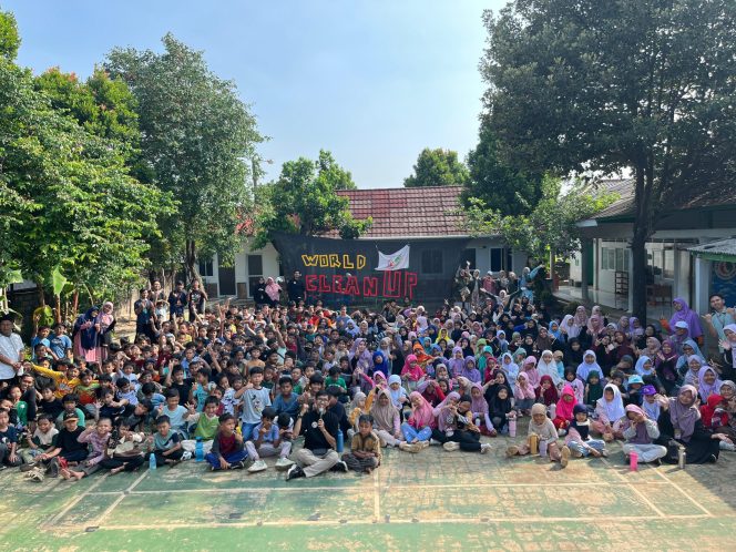 
					World Cleanup Day Sekolah Alam Al Fazza: Satu Langkah Menuju Adiwiyata dan Sekolah Eco School Kota Depok