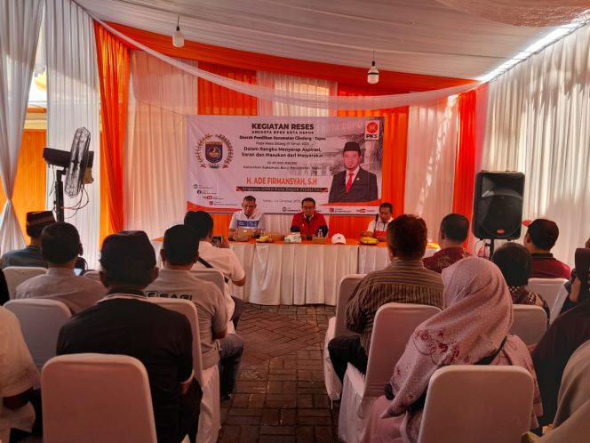 
					Reses di DPC PKS Tapos Meriah , Ade Firmansyah Datang dengan Bersepeda 