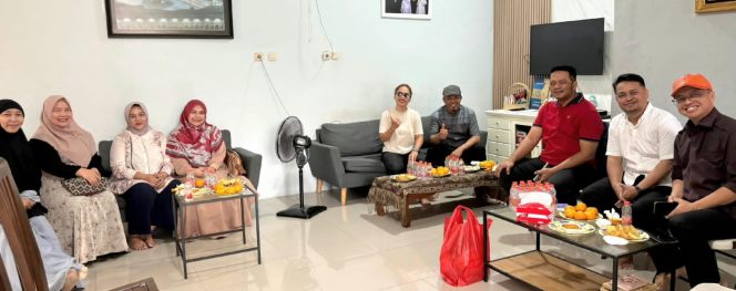 
					Kebersamaan dan Kepedulian di Tengah Perbedaan: Potret Hangat Anggota Dewan Kota Depok