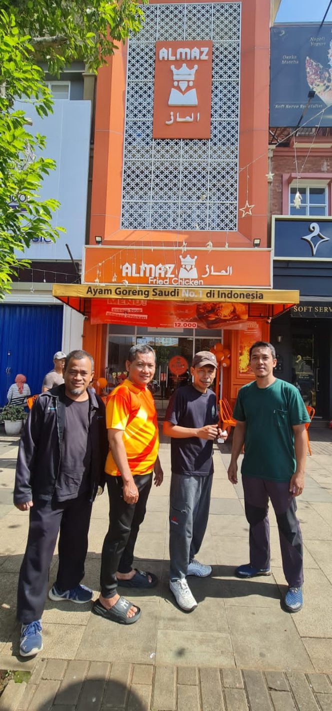 
					Komunitas Peduli Kesehatan Sejati Mengajak Pola Hidup Sehat dengan Berjalan Kaki