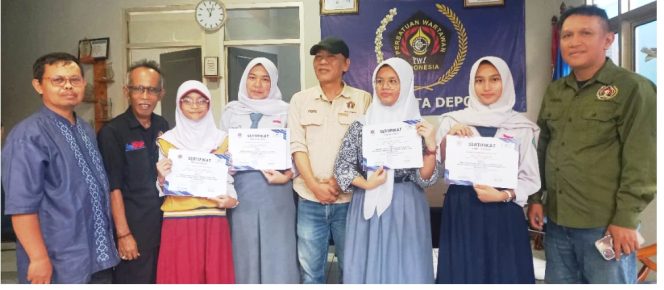 
					PWI Kota Depok Ajak Pelajar Hayati Makna Sumpah Pemuda Lewat Lomba Menulis Puisi, Ini Para Juaranya