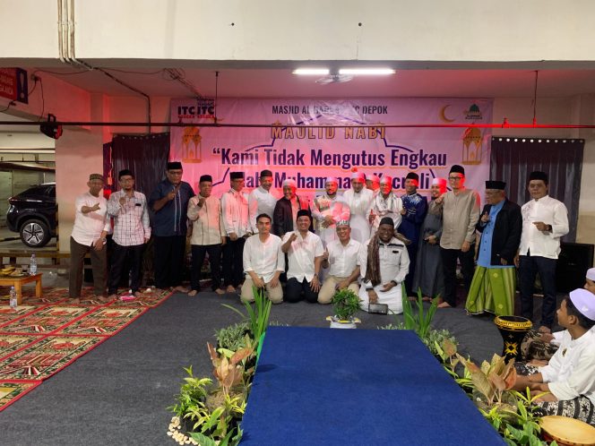 
					Maulid Nabi di Masjid Al Barkah ITC Depok Berlangsung Meriah dan Penuh Khidmat
