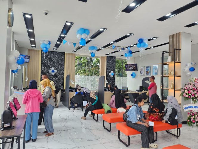 
					BRI Bekasi Siliwangi Layani Pencairan PIP