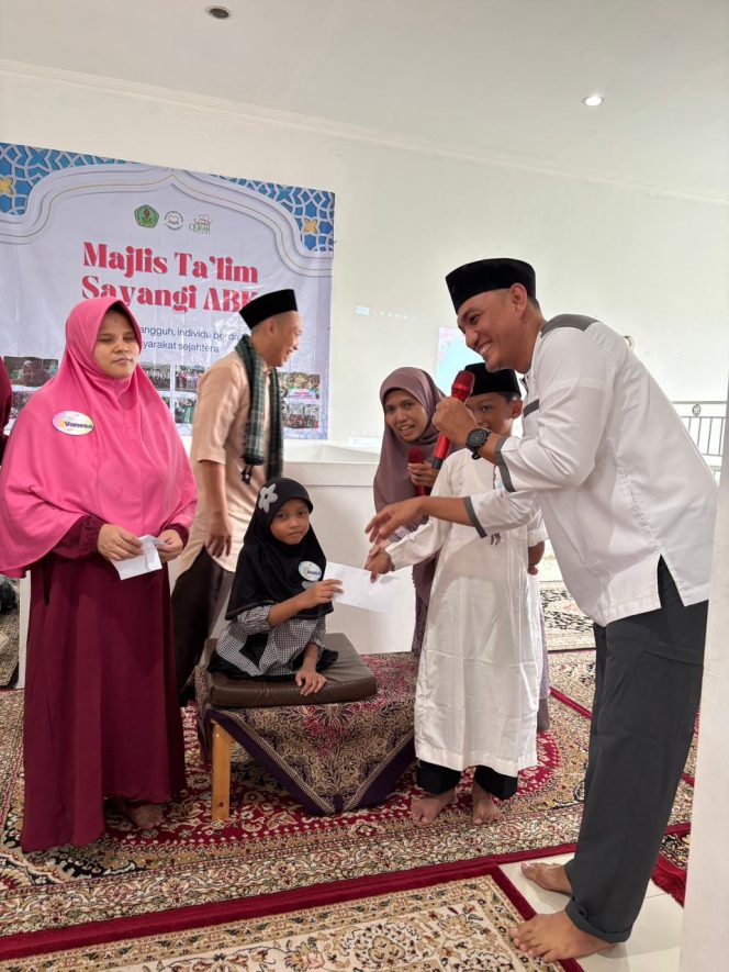 
					Peringati Hari Ibu dan Hari Difabel, Sahabat Quran Jatijajar Gelar Kegiatan Sayangi Anak Berkebutuhan Khusus 