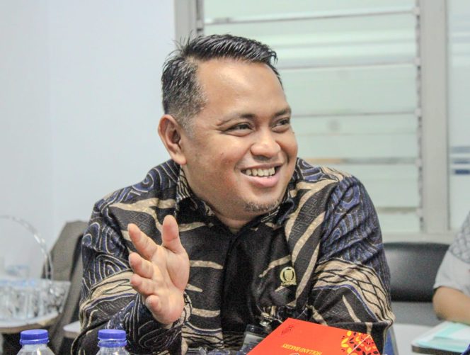 
					PPh Pasal 21 Dihapus bagi Gaji di Bawah Rp10 Juta, Mohamad Nur Hidayat: Negara Hadir Menjaga Daya Beli Pekerja Padat Karya