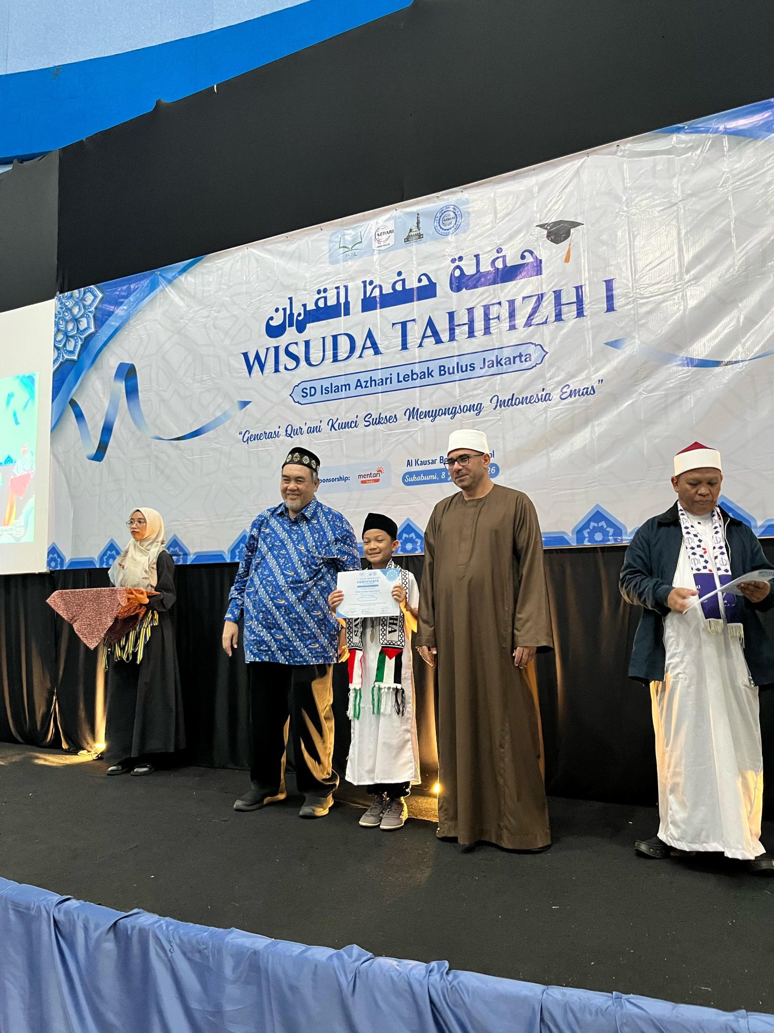 Puluhan Murid SDI Azhari Lebak Bulus Sukses Ujian dan Wisuda Tahfizh Qur’an