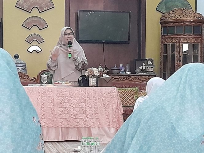 
					Tarhib Ramadhan ALPIND Jabar, Hj. Iin Nur Fatinah Ajak Umat Persiapkan Diri Lahir dan Batin