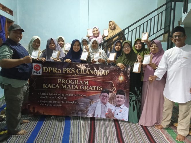 
					PKS Ranting Cilangkap Gelar Program Kacamata Gratis untuk Lansia Pengaji Al-Qur’an