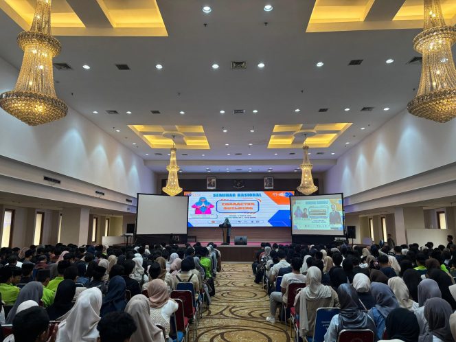 
					Ian Business School Bangun Semangat Ratusan Pelajar Depok Melalui Seminar Motivasi Nasional & Character Building