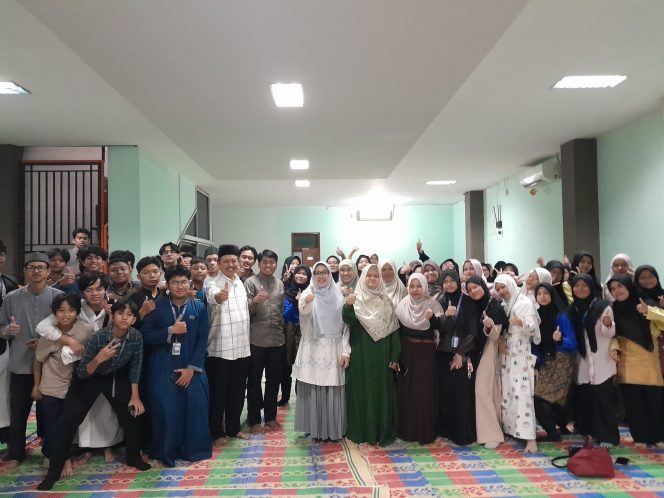 
					Edukasi Demokrasi: Hj. Iin Nur Fatinah Ajak Siswa Sekolah Terbuka Madani Melek Politik