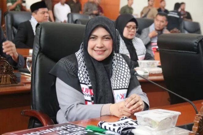 
					“Ambisi” Meraih Kembali Status UHC Lewat Anggaran Rp114 Miliar, Hj. Ela Dahlia: Keberhasilan UHC Bukan Sekadar Soal Besaran Dana, Melainkan Ketepatan Sasaran