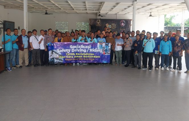 
					Tingkatkan Kompetensi, Puluhan Pengemudi MBG Depok Ikuti Pelatihan Safety Driving