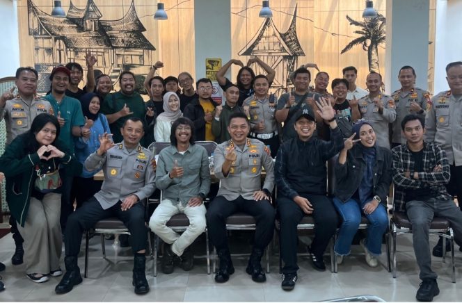 
					Polres Metro Depok Gelar Ngopi Kamtibmas Bersama Jurnalis, Bahas Situasi Keamanan Kota