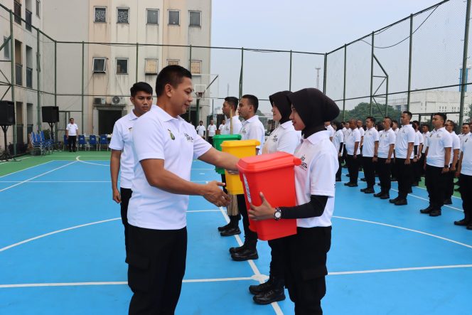 
					Polres Metro Depok Canangkan Gerakan Jaga Jakarta Bersih