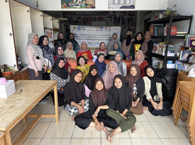 
					Cooking Class Implementasi Produk Gyoza Lele sebagai PMT Lokal di Desa Rawapanjang