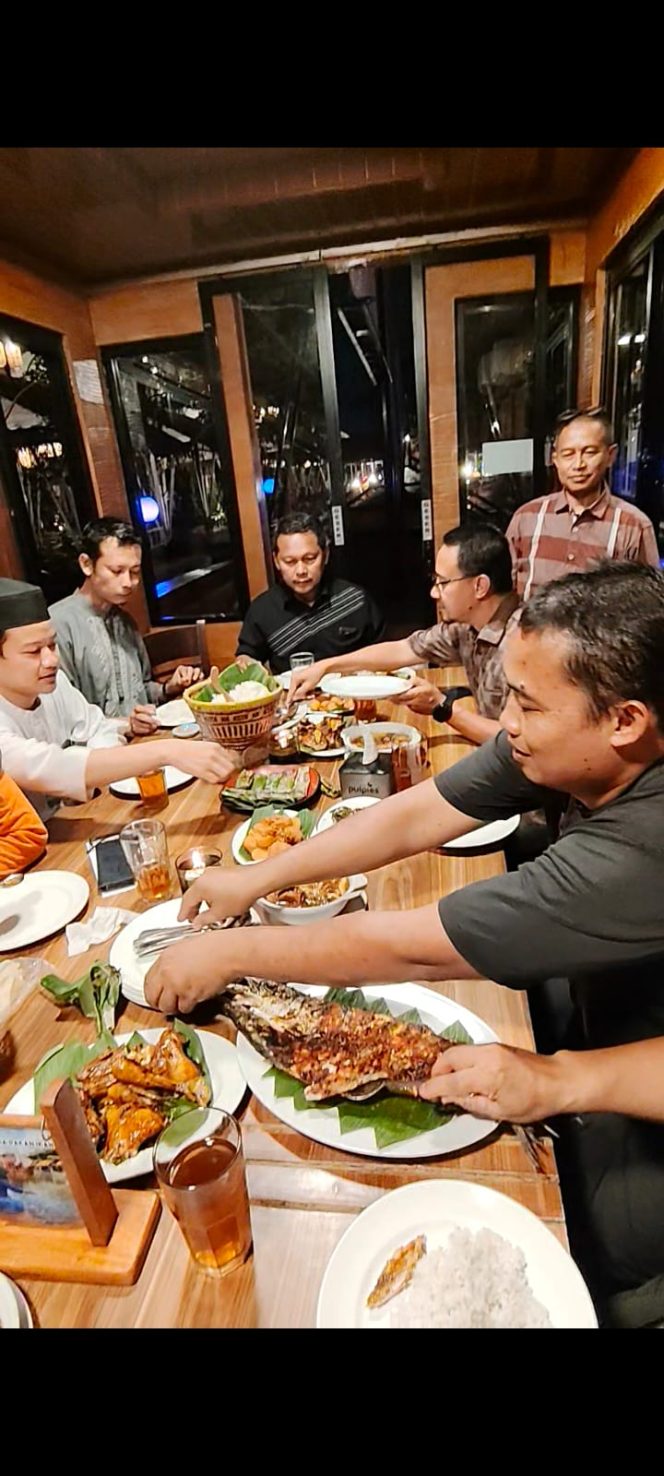 
					Ketua DPD PKS Kota Depok Tutup Malam Apresiasi Peserta Terbaik Maraton Qur’an