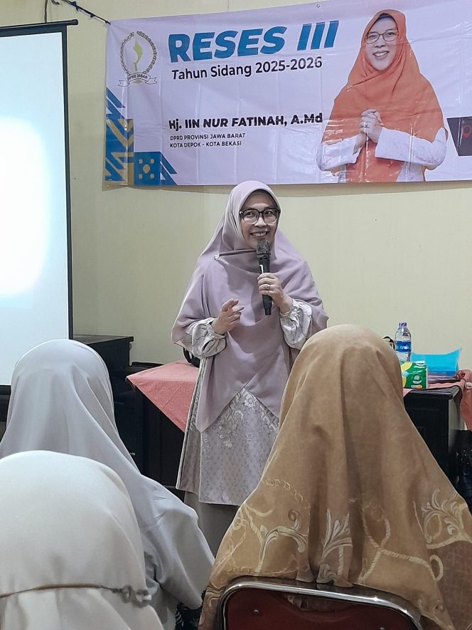 
					Hj. Iin Nur Fatinah Serap Aspirasi Tokoh Perempuan dan Pegiat Lingkungan dalam Reses III di Cinere-Limo