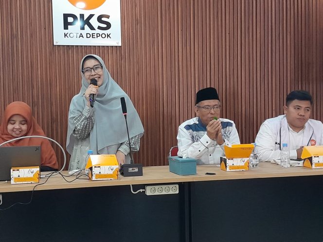 
					Hj. Iin Nur Fatinah Kolaborasi dengan Bidang Kepemudaan DPD PKS Kota Depok Gelar Pendidikan Demokrasi bagi Generasi Muda