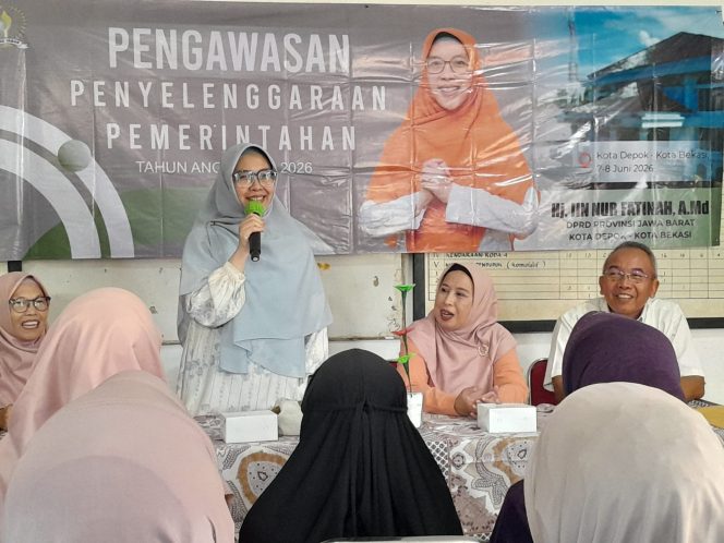 
					Hj. Iin Nur Fatinah Laksanakan Pengawasan Penyelenggaraan Pemerintahan Bersama Pegiat Bank Sampah di Sukmajaya