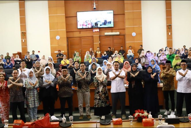 
					DPRD Kota Depok Bahas Mitigasi Risiko Bencana Sosial Akibat OPSM Bersama Forum Peduli Generasi
