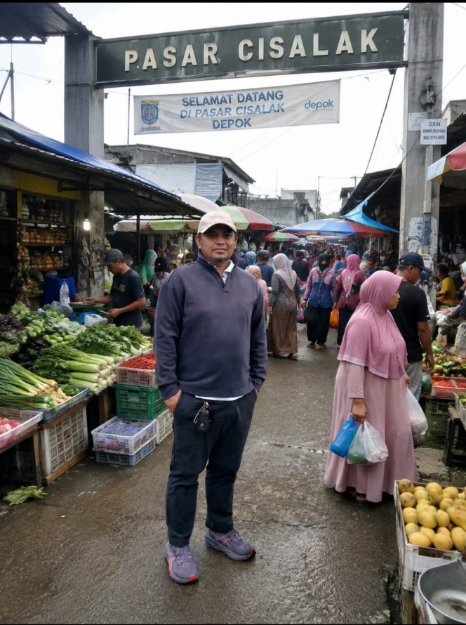 
					Anggota Komisi B DPRD Kota Depok Moh. Nur Hidayat: Penertiban Pasar Cisalak dan Tantangan Relokasi yang Humanis