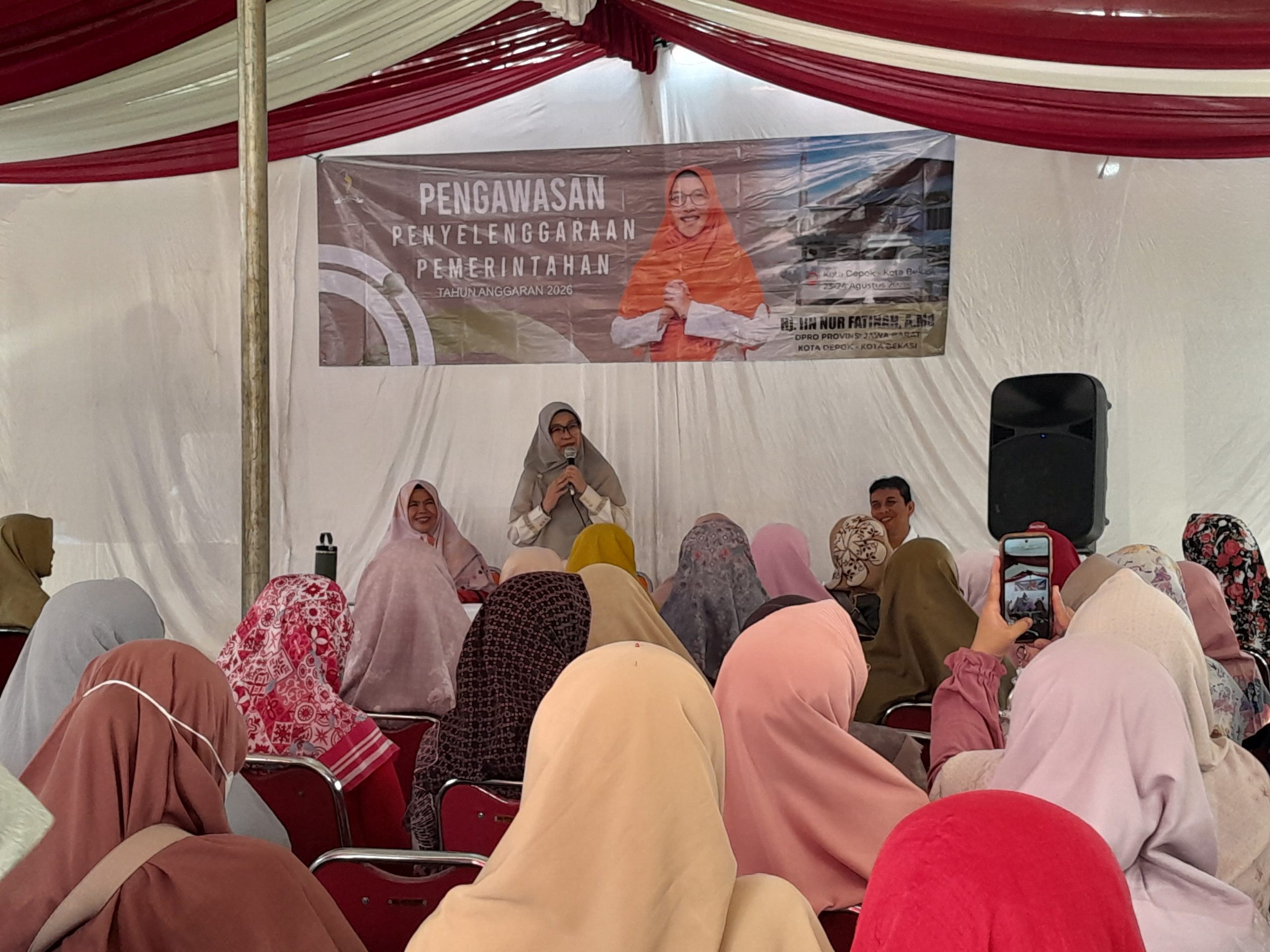 Hj. Iin Nur Fatinah Serap Aspirasi Perempuan Kepala Keluarga dan Masyarakat di Pancoran Mas