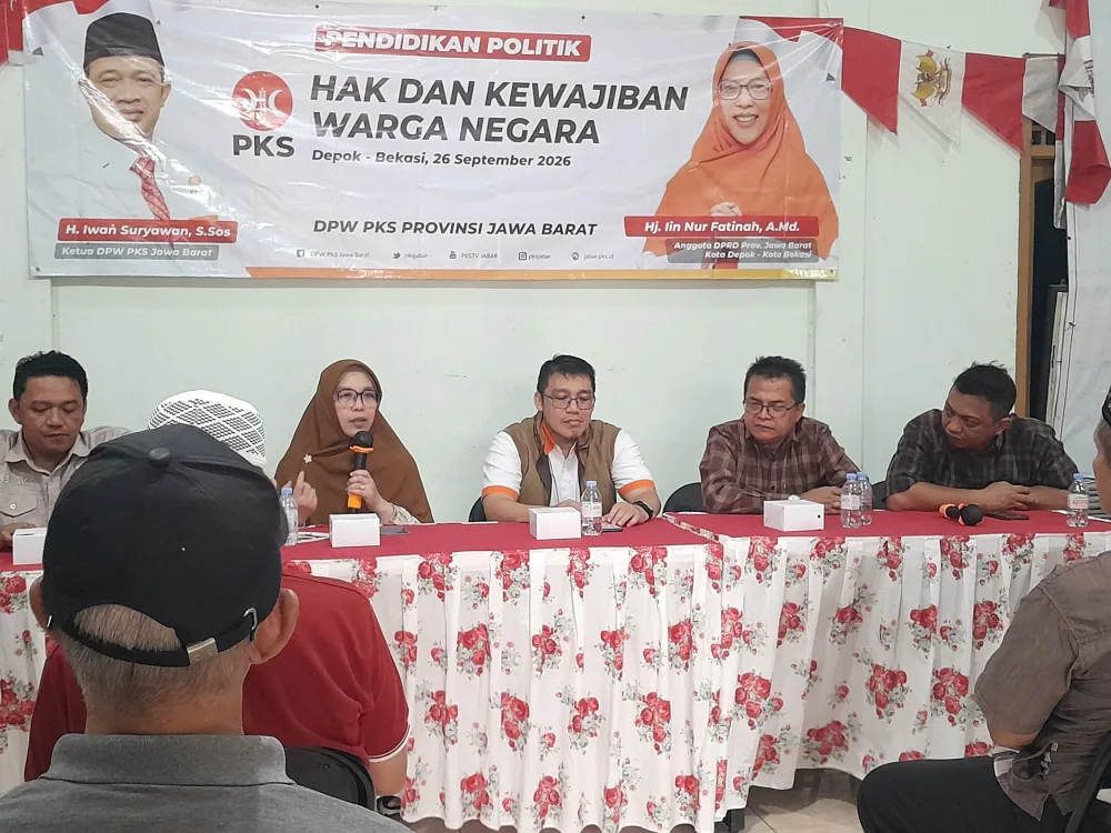 Pendidikan Politik di Mekarjaya, Hj. Iin Nur Fatinah Ajak Warga Pahami Hak dan Kewajiban sebagai Warga Negara