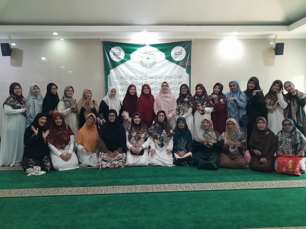 Hj. Iin Nur Fatinah Jadi Pembicara Kajian Muslimah di Cilodong, Ajak Ibu Perkuat Doa demi Ketahanan Keluarga